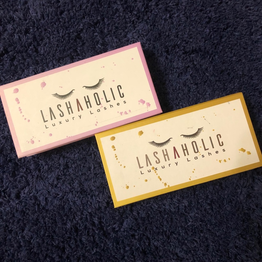 2 Pair of 100% Silk Lashes